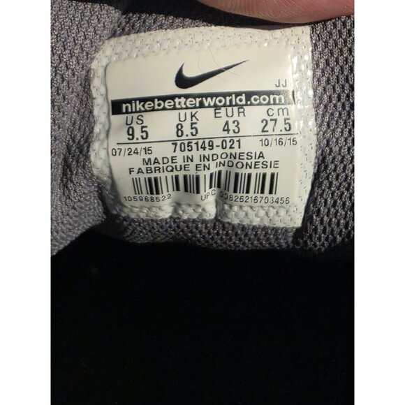 Size 9.5 - Nike Air Max Tavas Gray Athletic Shoes Sneakers - Picture 8 of 8